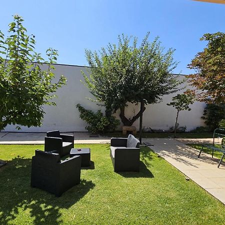 Casa Alem Rio - Quartos Para 6 Hospedes Em Santo Tirso Bagian luar foto