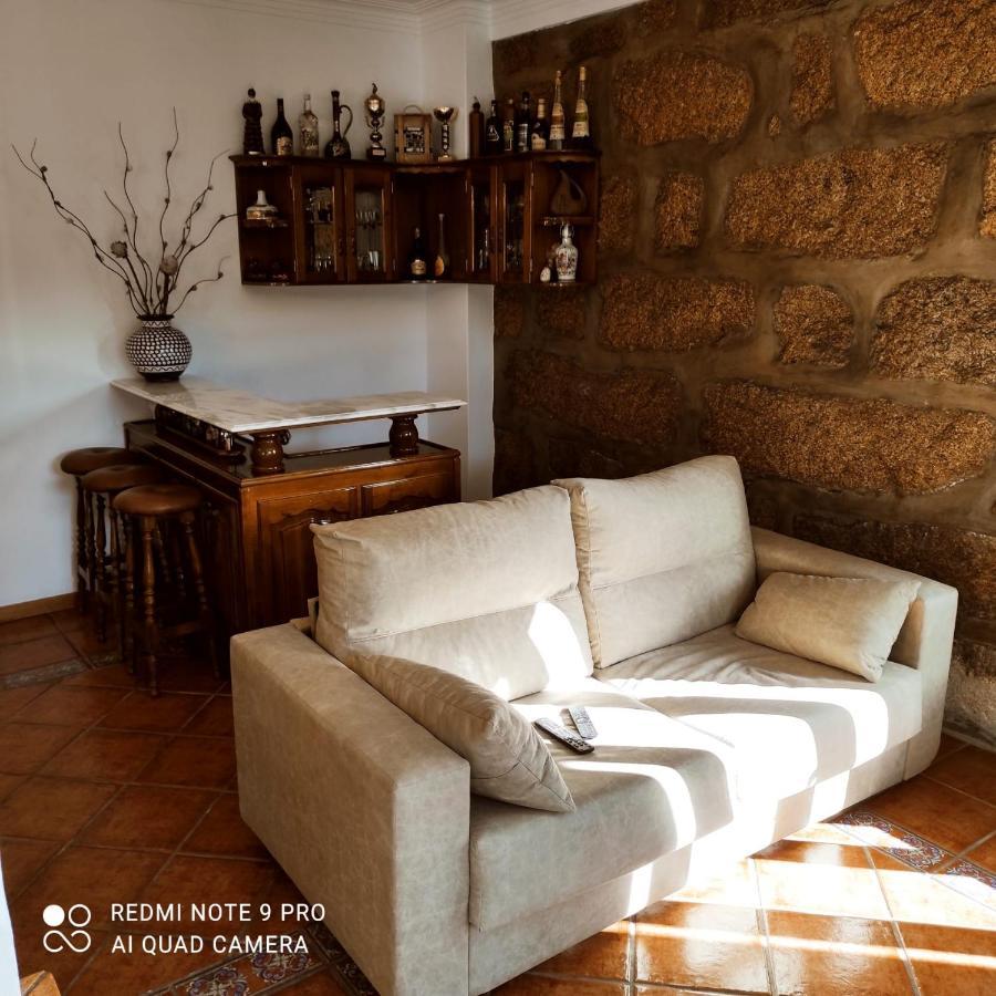 Casa Alem Rio - Quartos Para 6 Hospedes Em Santo Tirso Bagian luar foto