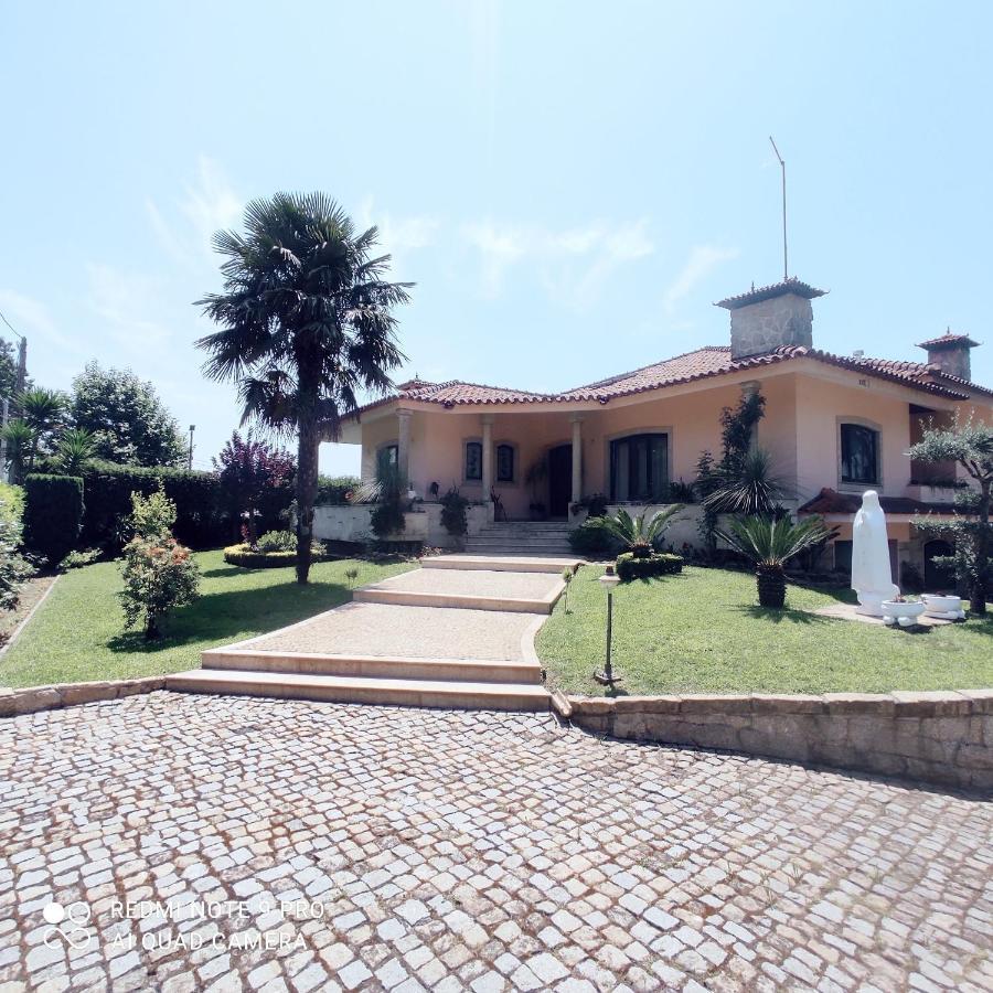 Casa Alem Rio - Quartos Para 6 Hospedes Em Santo Tirso Bagian luar foto